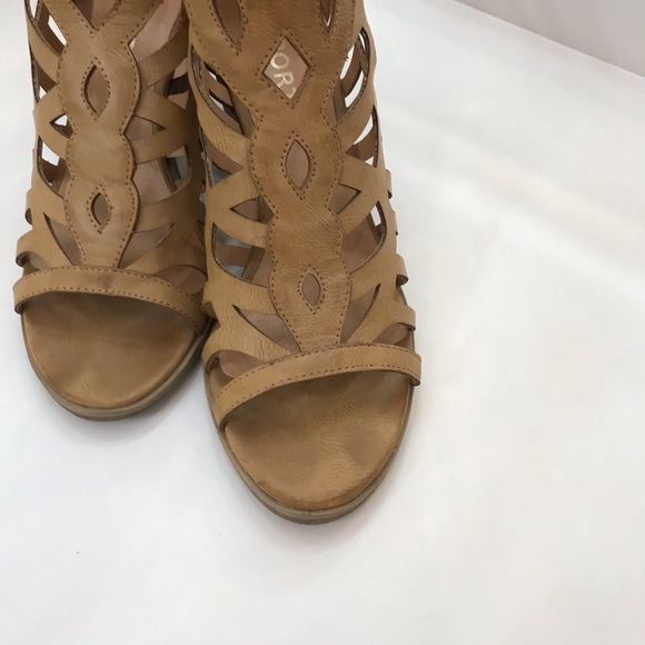 ReportOpen Toe bootie size AP - Picture 4 of 7